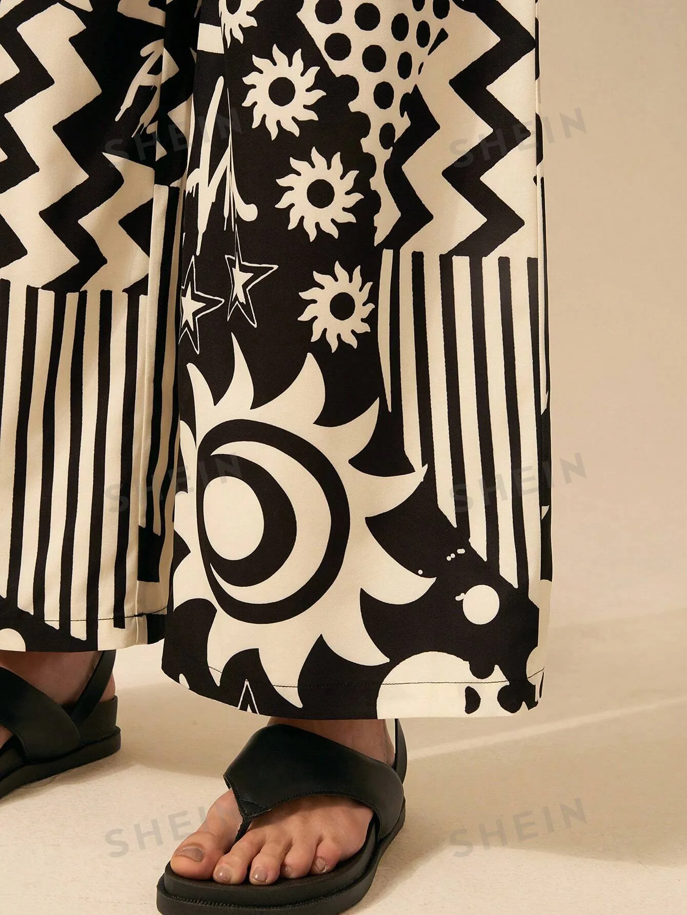 CAJUNI Sun And Star Printed Large Pockets Long-Strap Jumpsuit