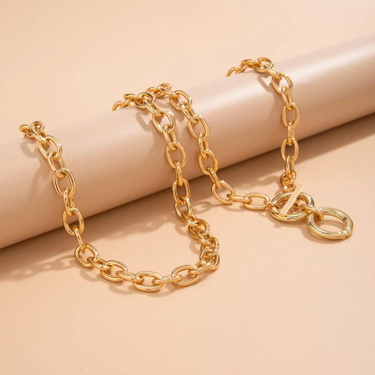 Geometric Toggle Clasp Ring Pendant Cable Chain Necklace Set